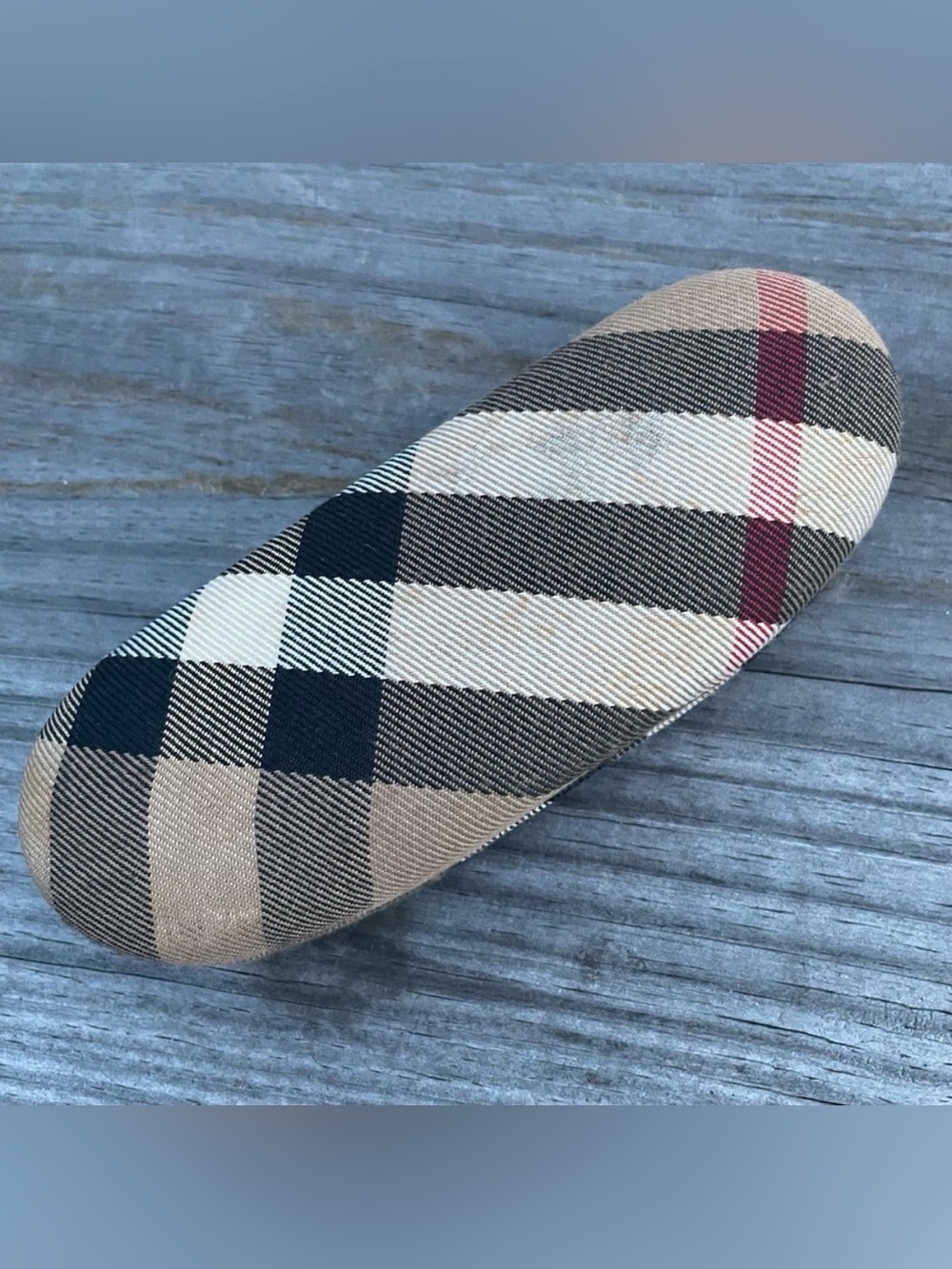 Burberry Nova Check Plaid Eyeglass/Sunglass Hard Clam Shell Case Italy 6” Tan